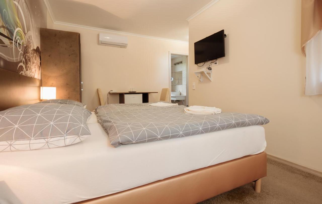 Ponty-Lak Panzio Guest House Dávod Exterior photo